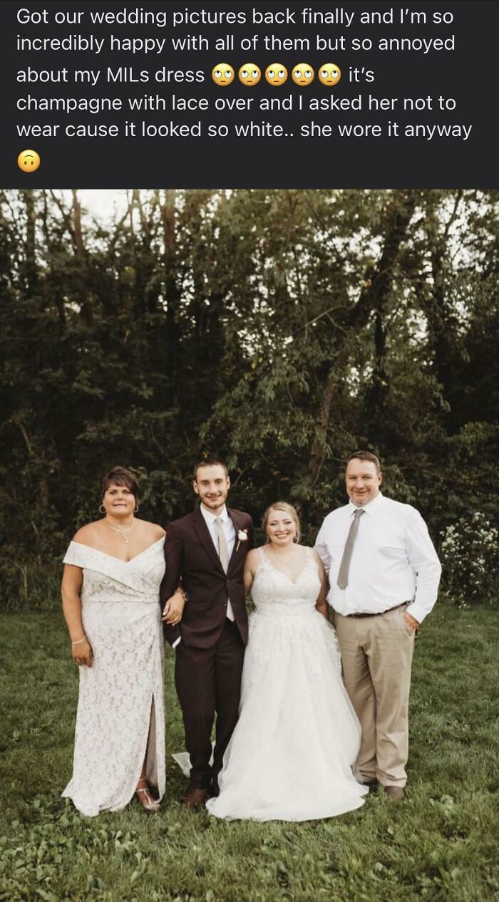 La mariée demande à sa mère de ne pas porter de robe blanche, mais elle le fait quand même.