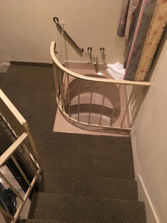 L’escalier vers… la baignoire ?