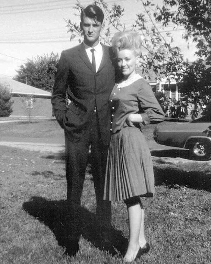 dolly parton et son mari carl dean circa 1966
