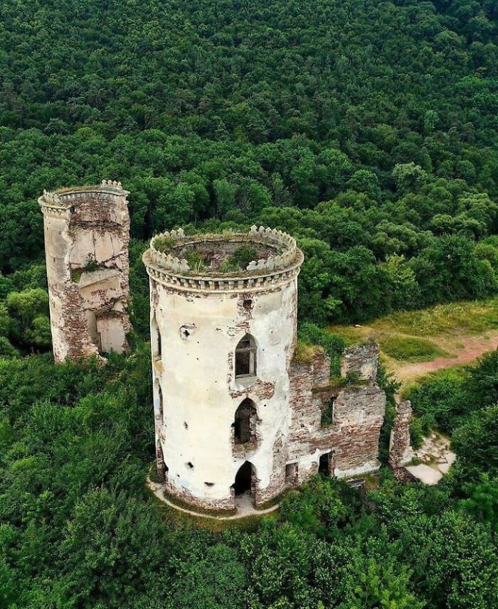 château abandonné en ukraine