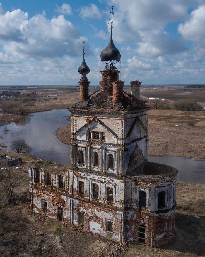 église abandonnée, russie