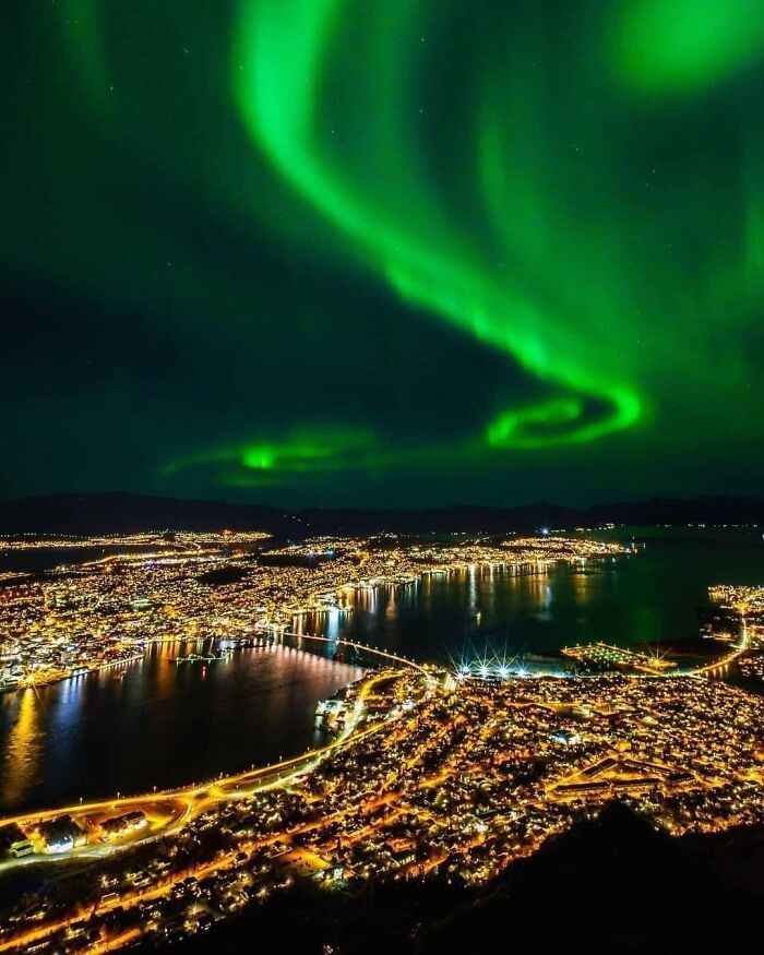 aurores boréales à tromso, norvège