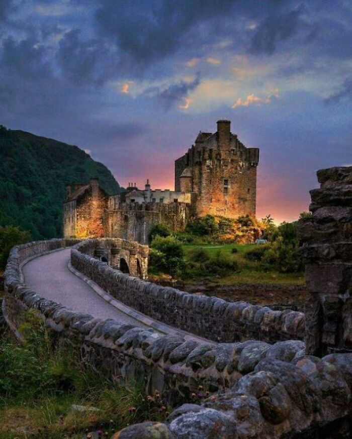 le château highlander, eilean donan a l’air sensationnel ici sur l’île de skye