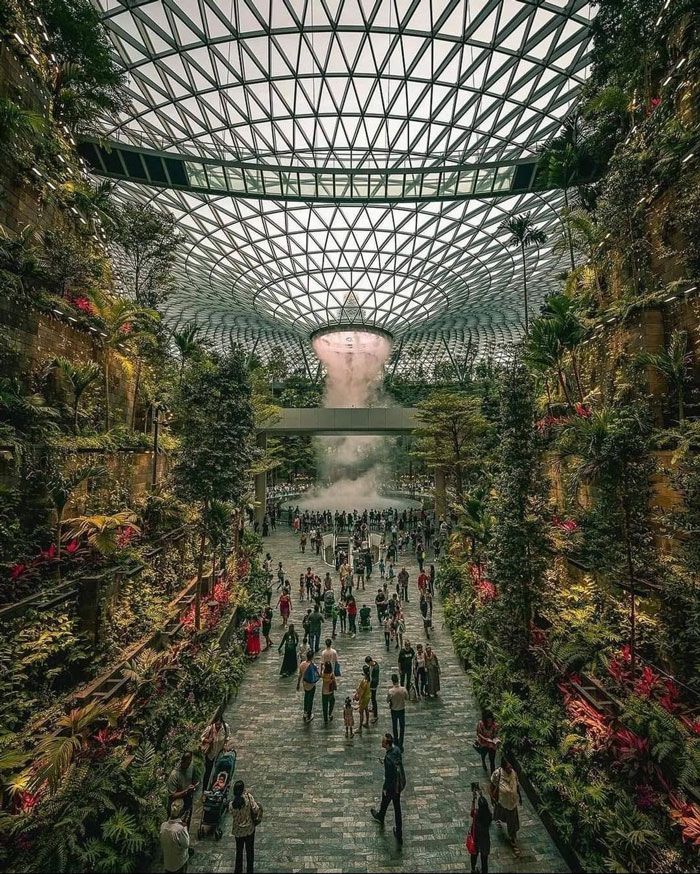L’incroyable aéroport changi de Singapour