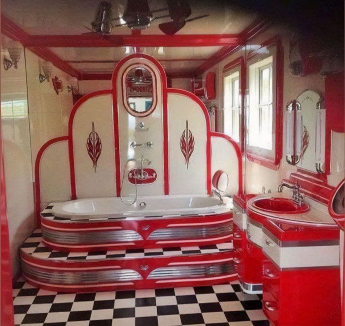 Tout ce dont cette salle de bain a besoin, c’est d’une troupe de nageuses synchronisées sortant en masse de la baignoire, comme si elles sortaient d’une minuscule voiture de clown.