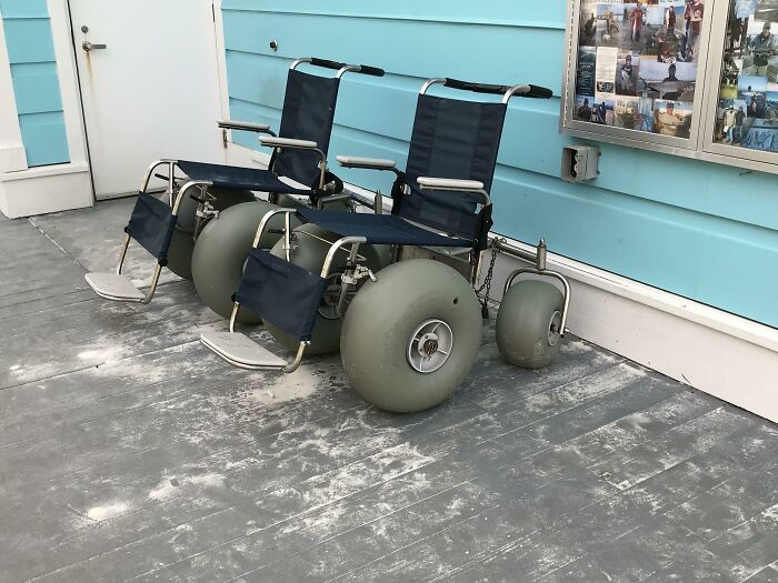 fauteuils roulants de plage