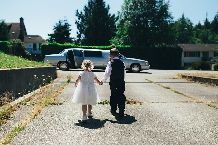 J’ai embrassé une fille qui me plaisait beaucoup (j’avais 6 ans, ne me juge pas). 2 ans plus tard, j’ai découvert que c’était ma cousine Sophie.