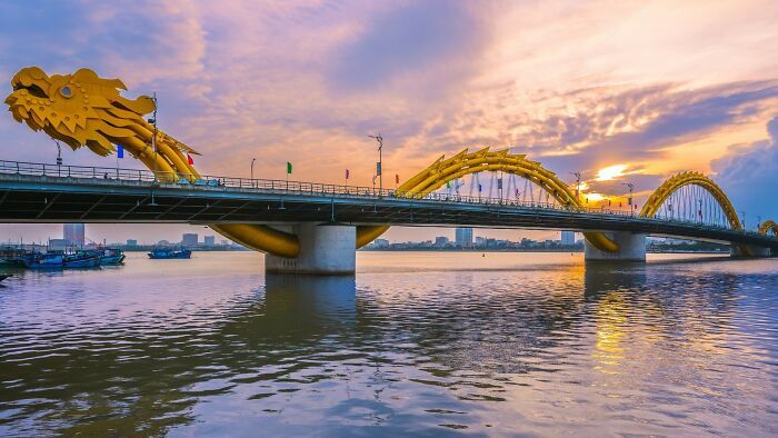 pont du dragon, vietnam
