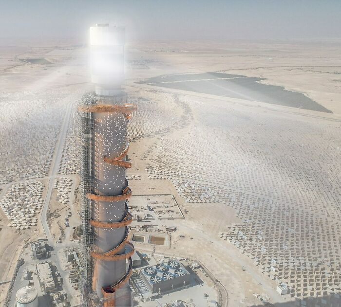 tour d’énergie solaire d’ashalim, désert du negev, israël