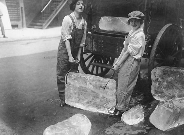 femmes livrant de la glace, 1918