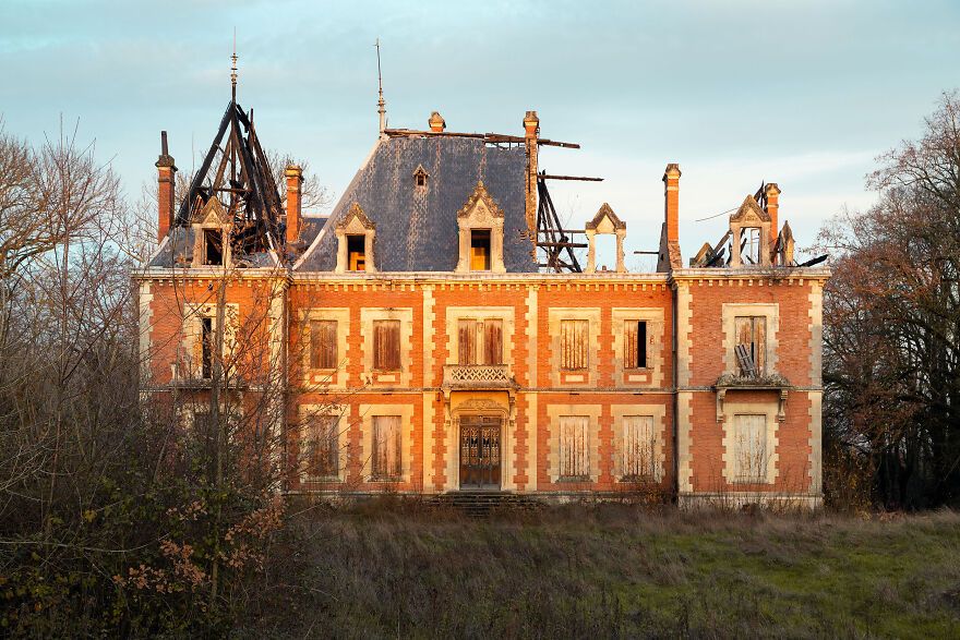 château abandonné, france