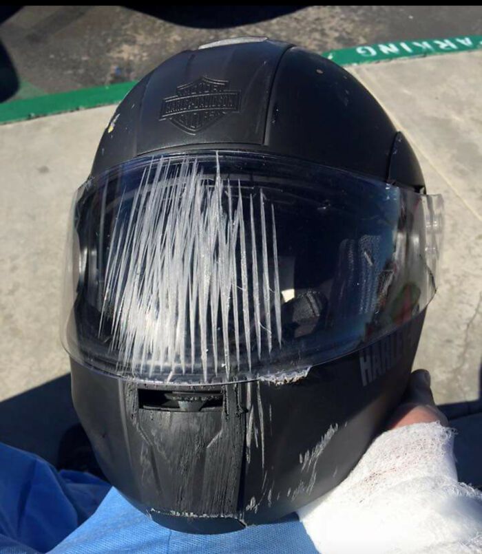 casque de moto après l’accident
