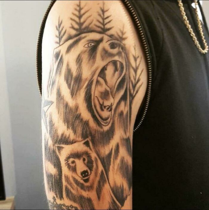 Le gars avec qui j’ai trouvé un partenaire sur Tinder est un tatoueur.