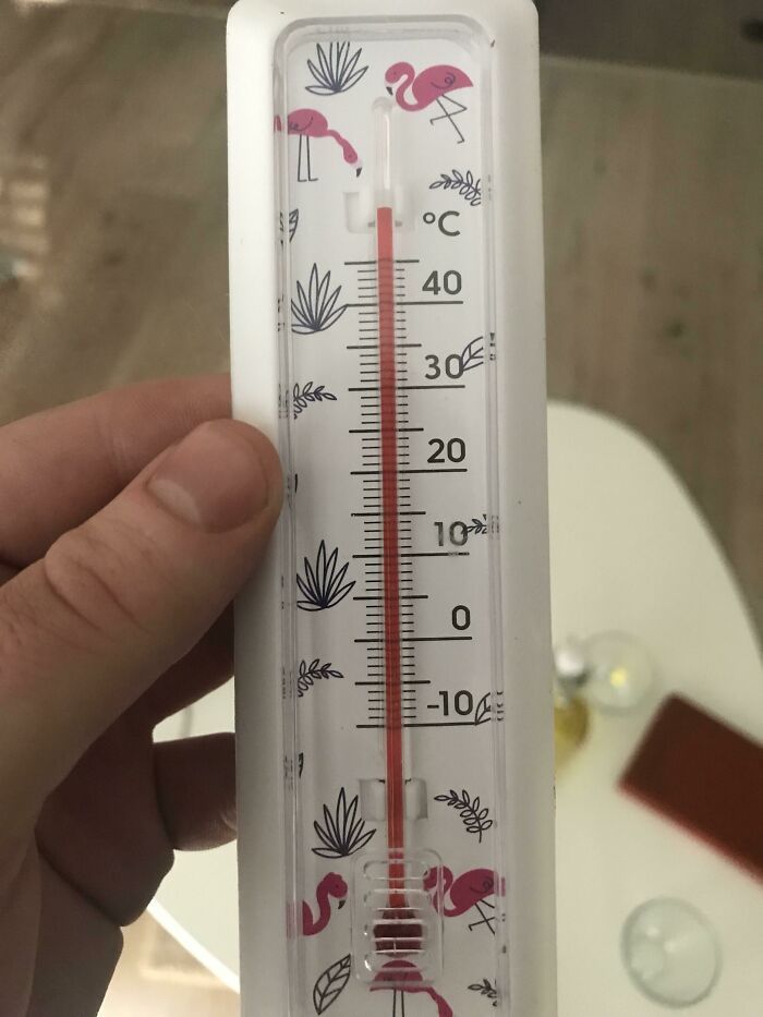 mon thermomètre a atteint sa limite dans la canicule française