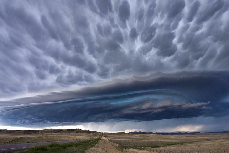 tempête roulant sur les grandes plaines du montana – image fournie par anthony spencer [960×640].
