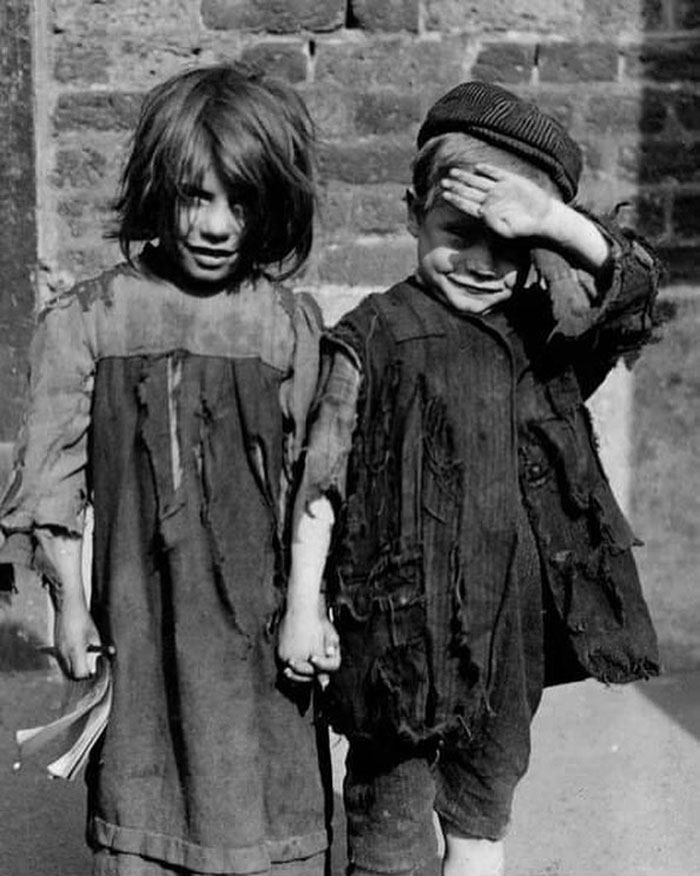 enfants pauvres, east london, circa 1890