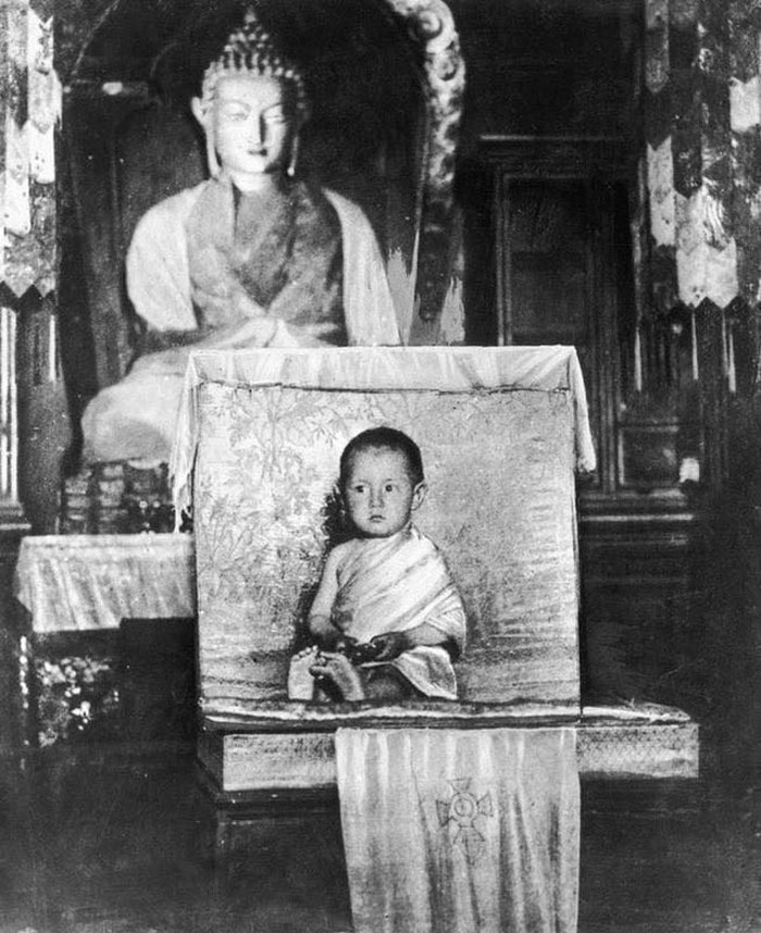 le dalai lama à l’âge de deux ans, 1937