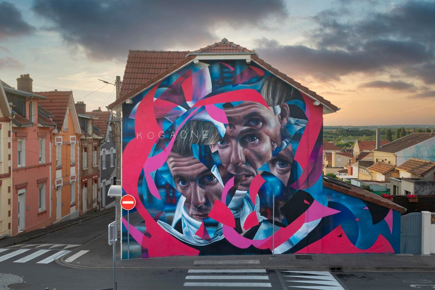 Un artiste de rue français peint des graffitis en 3D et ce n’est pas pour les âmes sensibles (26 nouvelles photos).