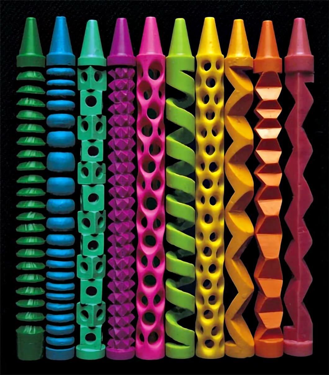 dix crayons de couleur sculptés