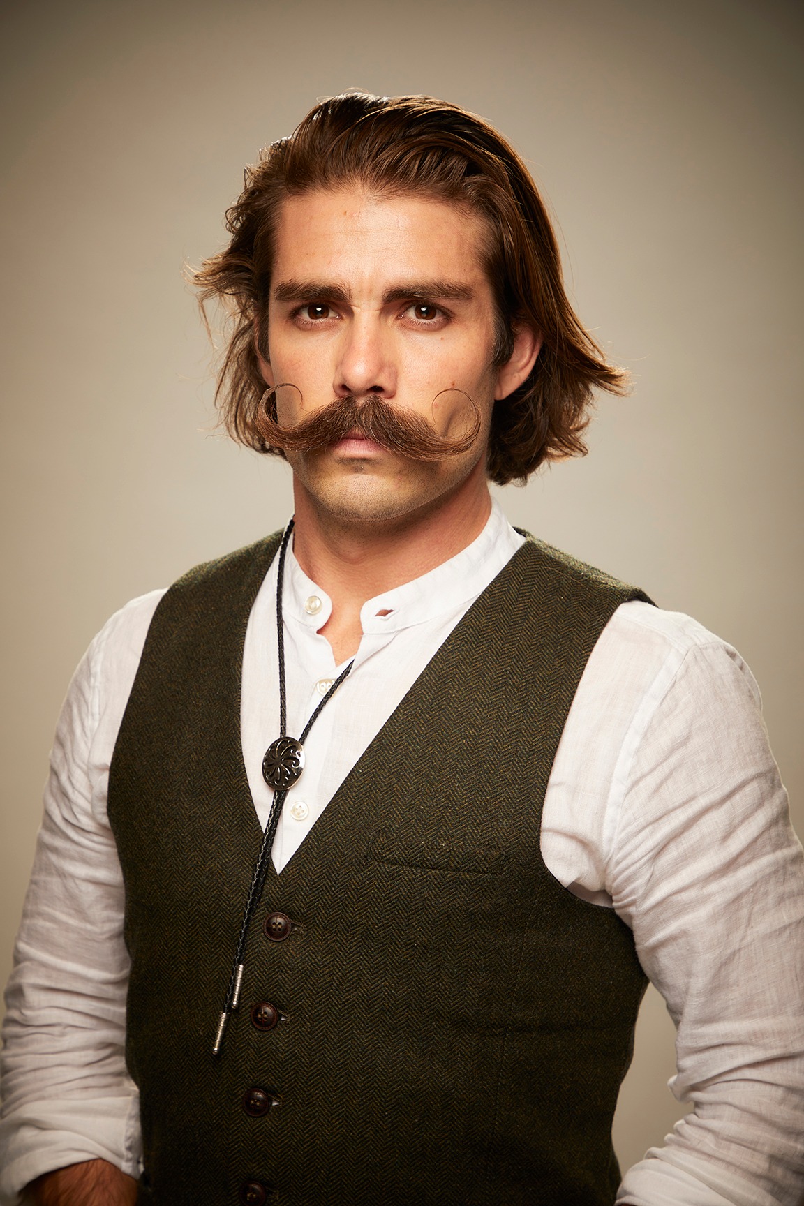 30 photos du championnat 2022 de barbe et moustache qui met en valeur les poils de visage de niveau supérieur
