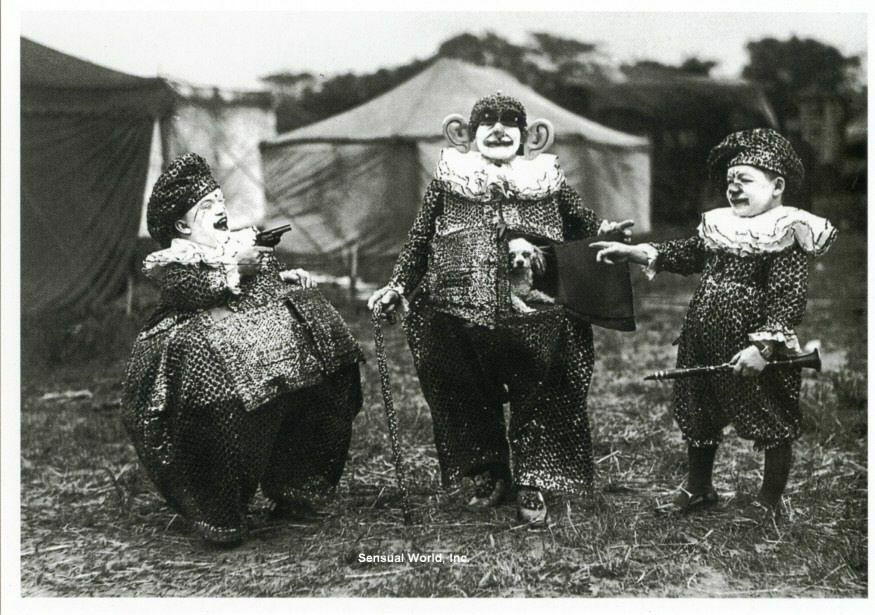 trois artistes de cirque français d’environ 1900-1930