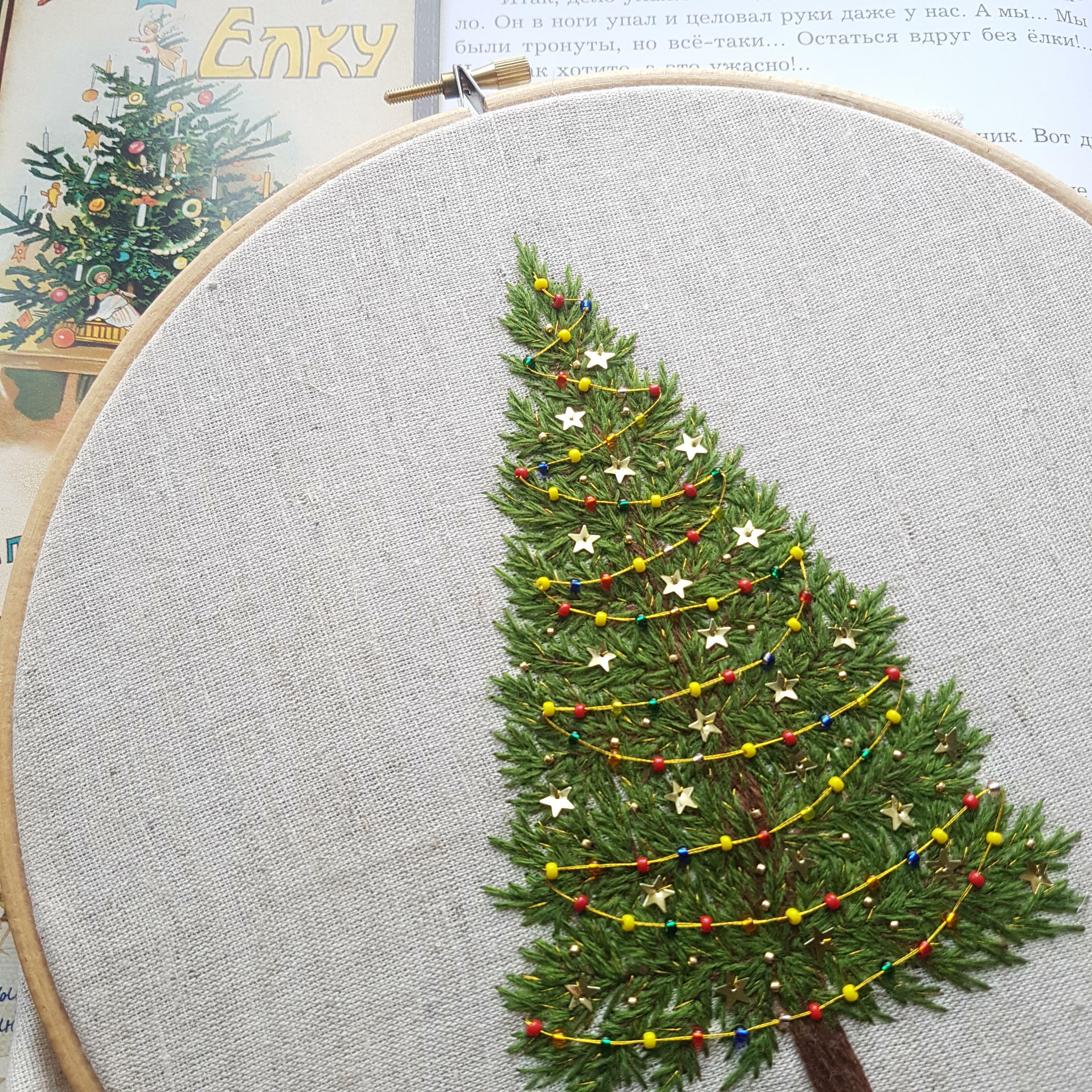 Un autre arbre de Noël en cours de fabrication. Je ne peux pas m'arrêter de les faire.