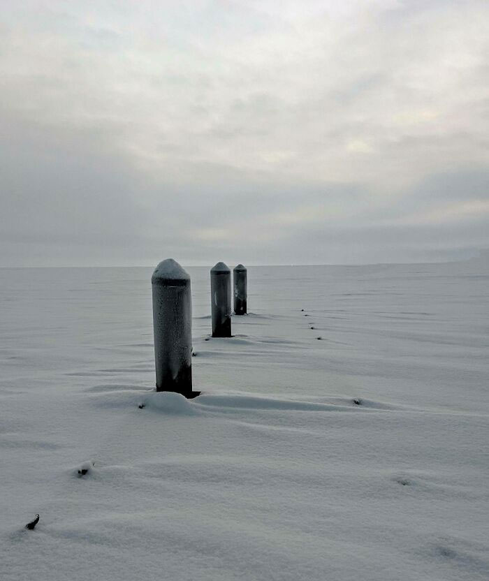 quai menant à l’océan arctique juste à l’extérieur d’utqiagvik, alaska, vers midi aujourd’hui.