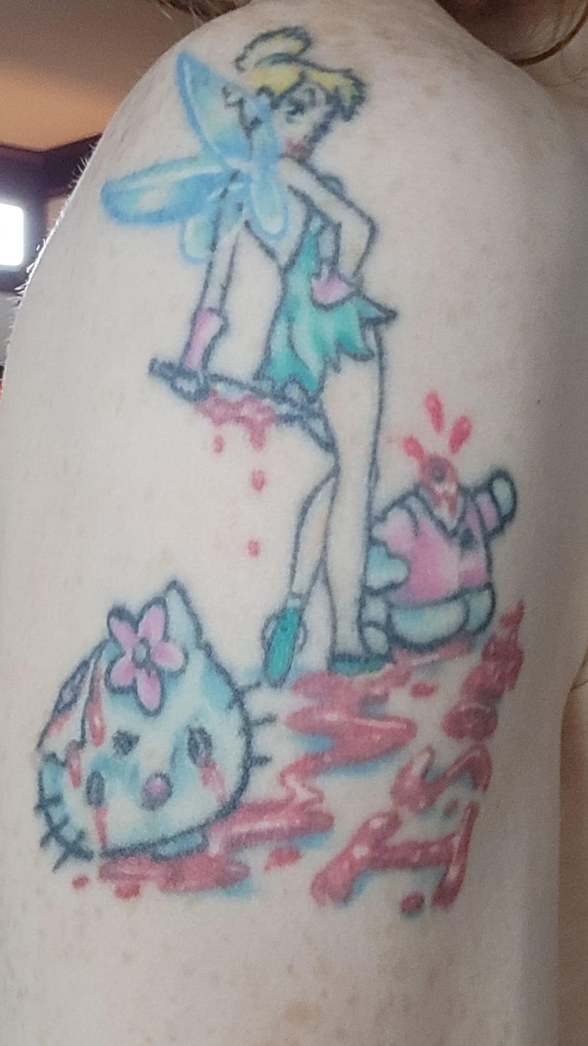 de mon groupe de tatouage disney- je crois que ça dit quelque chose dans le sang- j’essaie toujours de le comprendre…