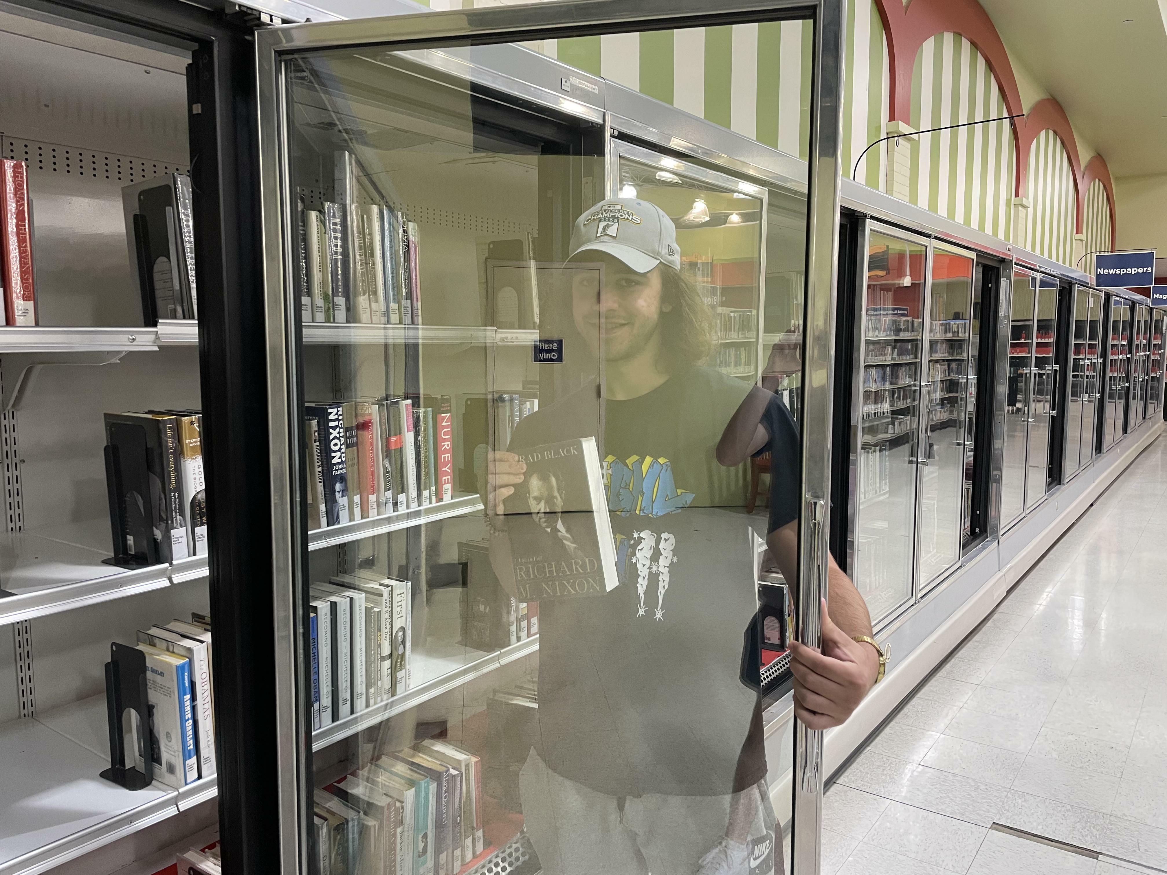 ma bibliothèque locale a déménagé dans une ancienne épicerie