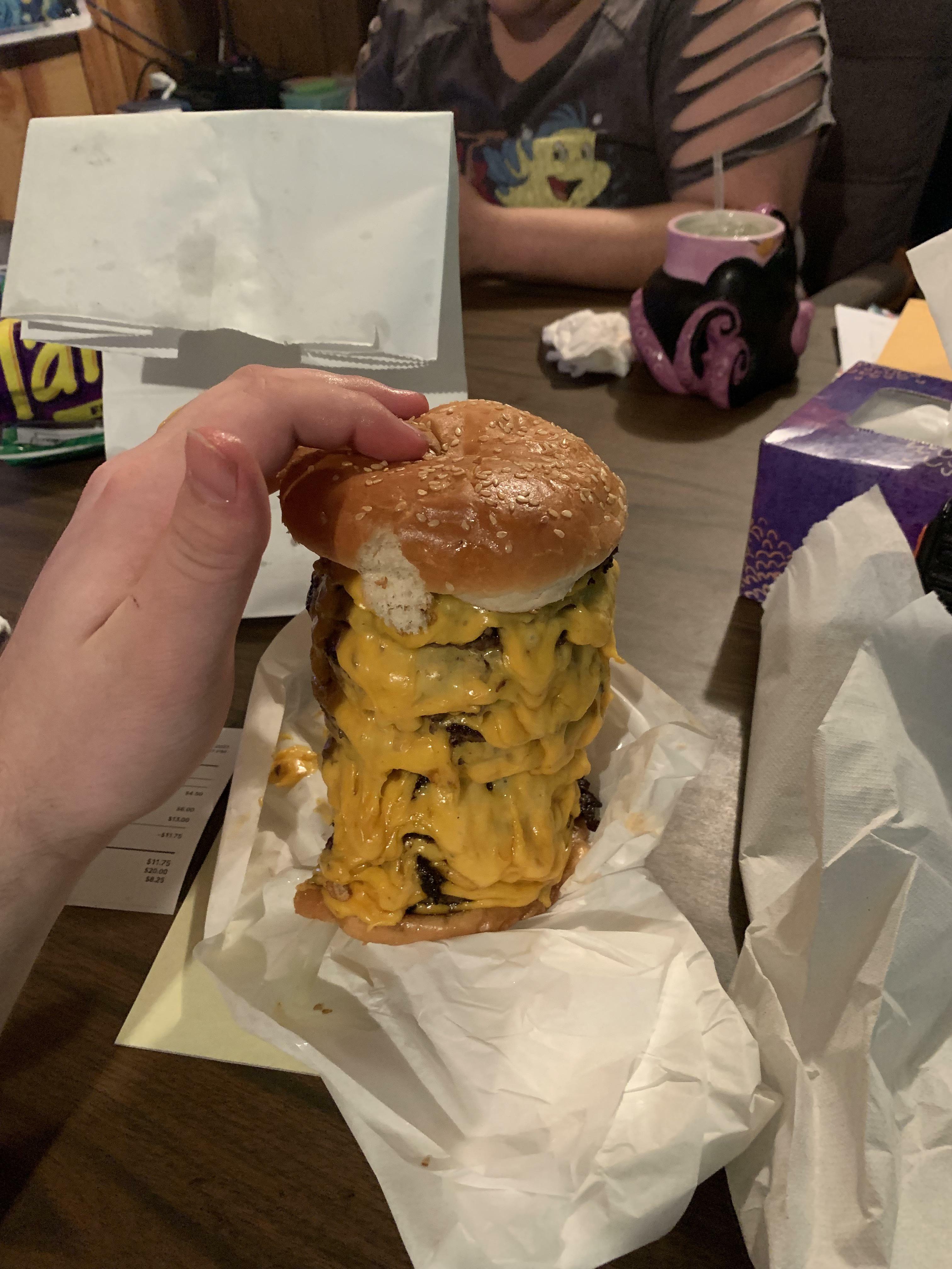 ce cheeseburger