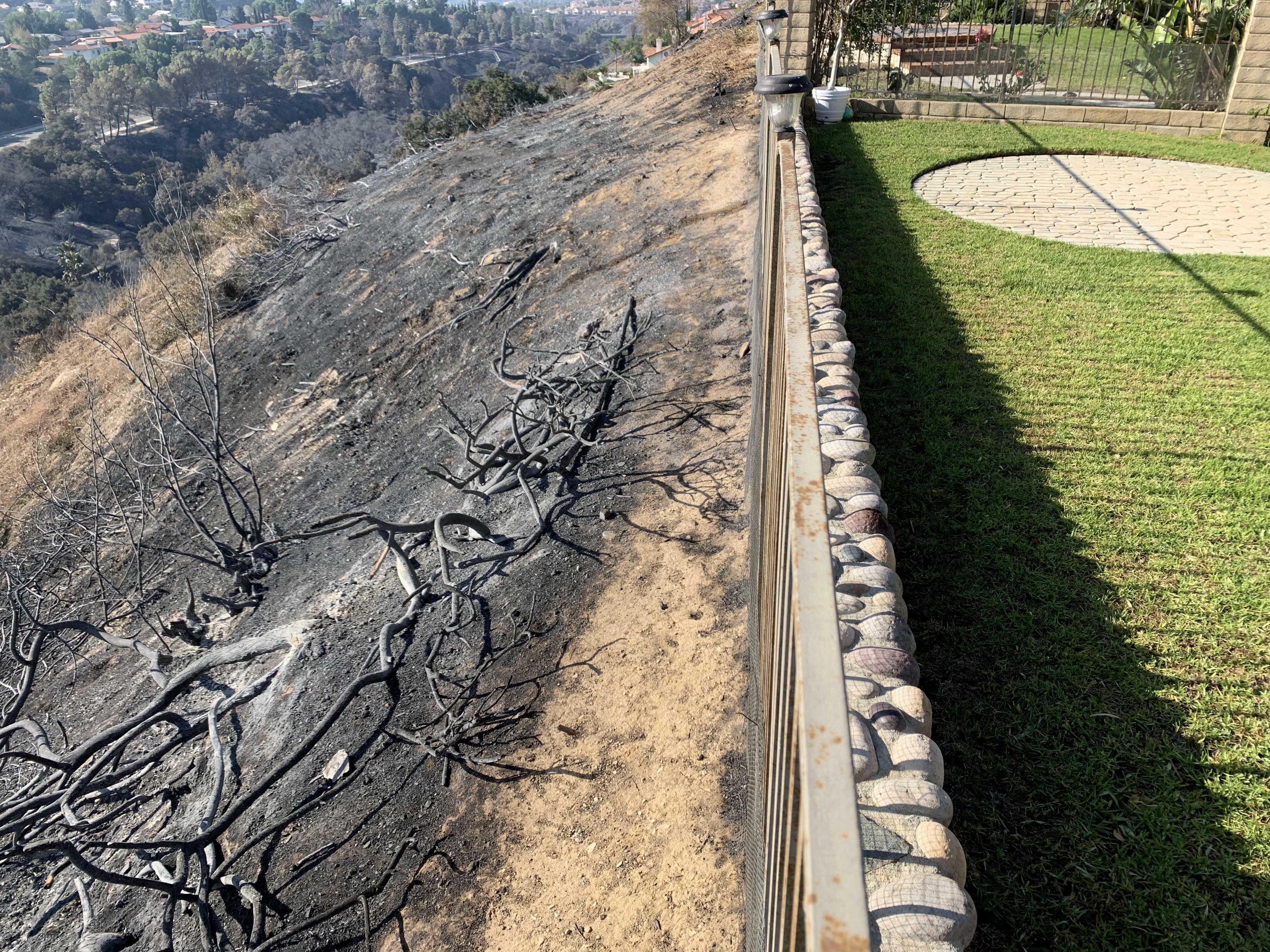 Nous étions à deux doigts de perdre notre maison dans l'incendie de Californie. Merci à tous les pompiers qui ont sauvé notre communauté.