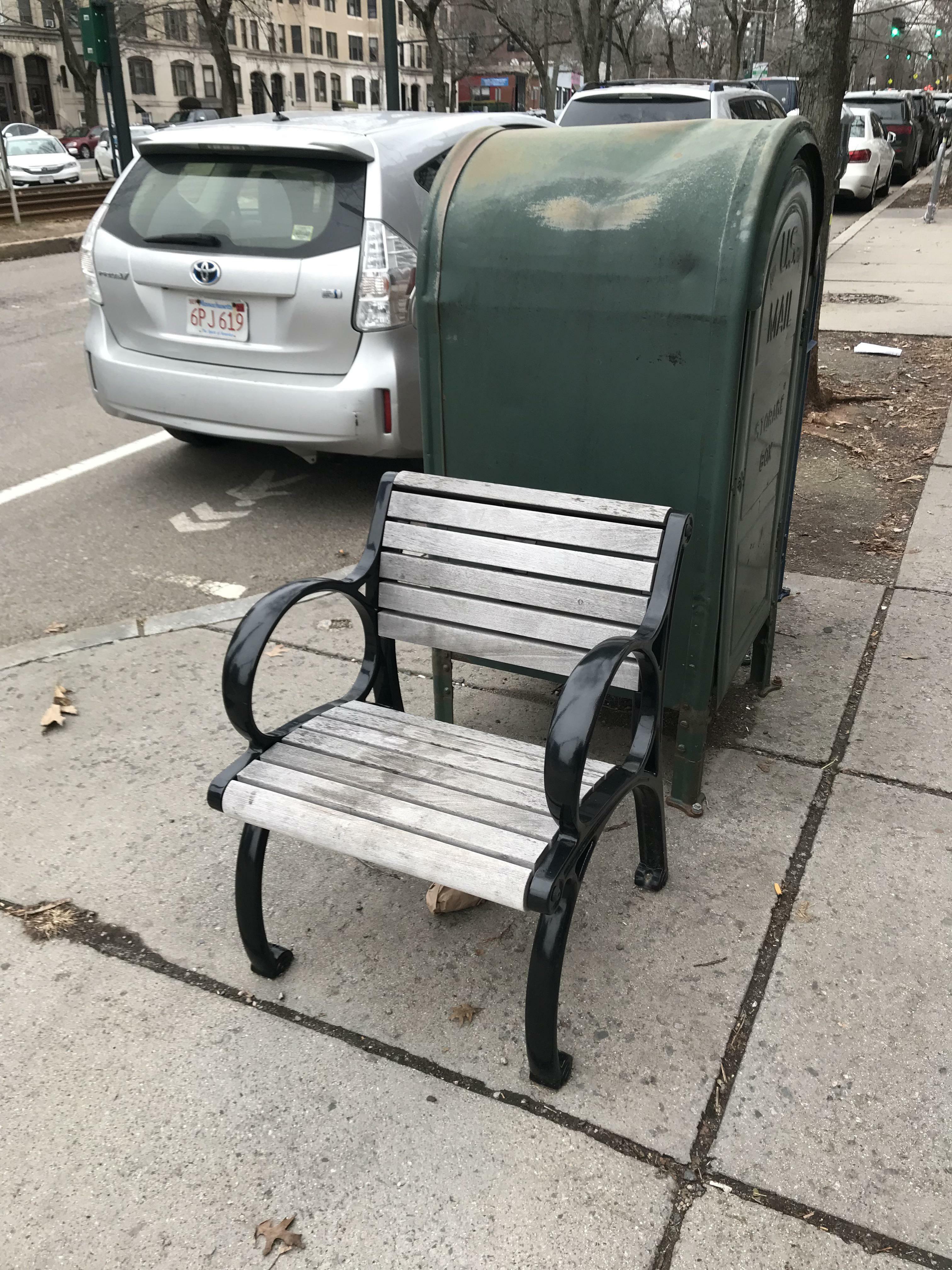 un banc d'une personne