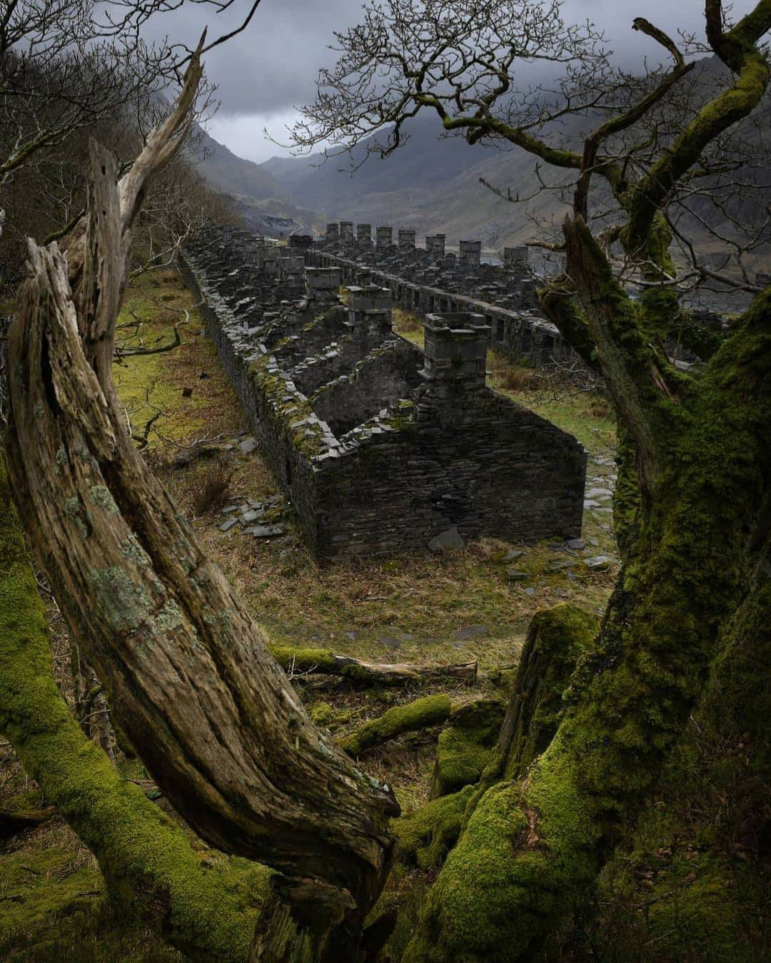 llanberis, pays de Galles – cottages de mineurs d’ardoise abandonnés du 19ème siècle