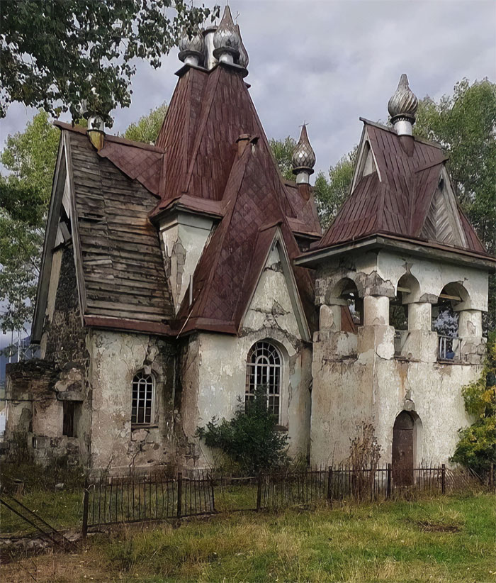 une église abandonnée située en arménie