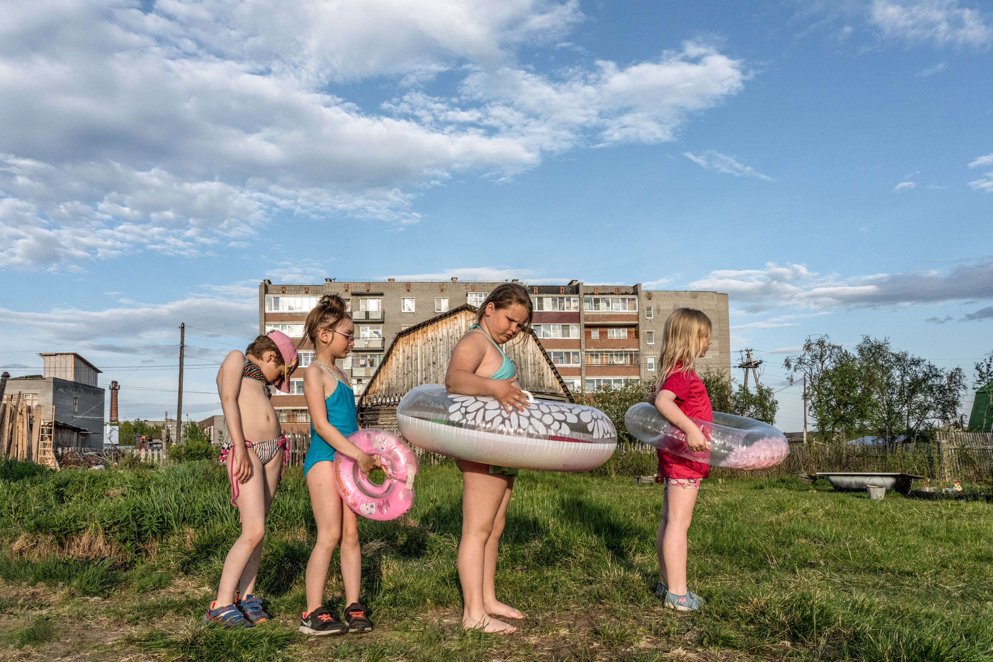 Going To Save Themselves From The Abnormal Heat From The Series 'Saamis, We Used To Live In The Tundra' By Natalya Saprunova