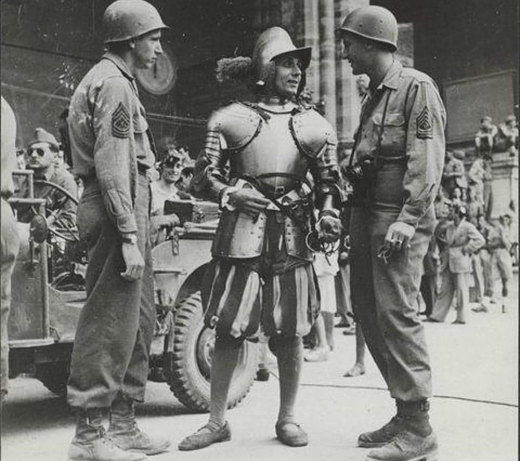 American Soldiers Talk To A Pontifical Swiss Guard From The Vatican, June 1944