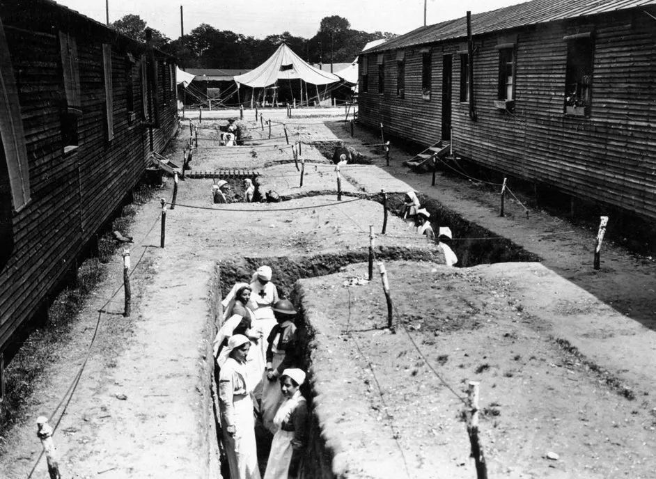 Nurses In Their Bomb Trenches Between Hospital Wards In France, 1918