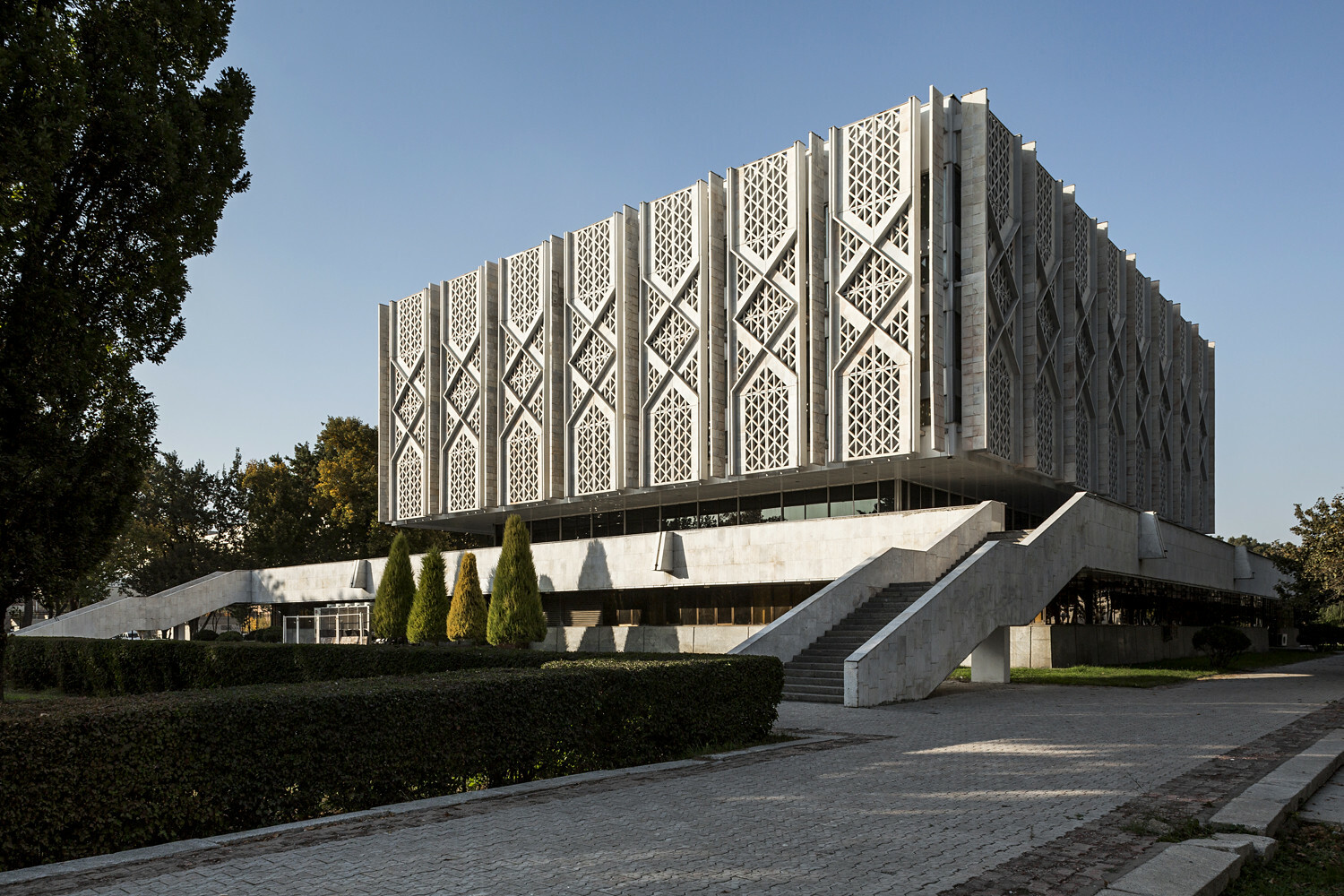 musée national d’histoire, ouzbékistan (1968-70) par yevgeniy rozanov et vsevolod shestopalov