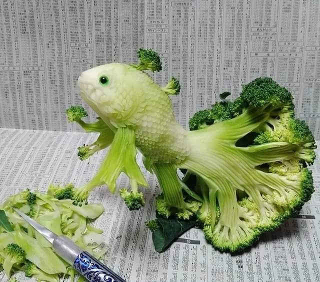 poisson découpé dans du brocoli