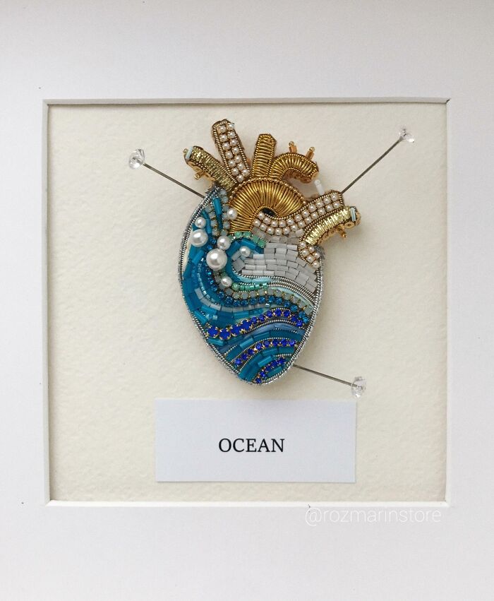 broche brodée “océan” fait main mon coeur