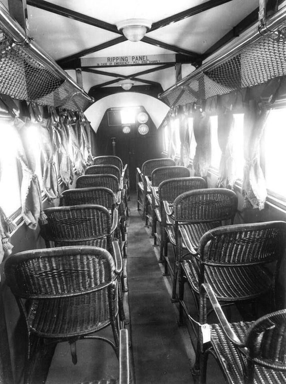 L’intérieur d’un avion de la compagnie imperial airlines – 1936