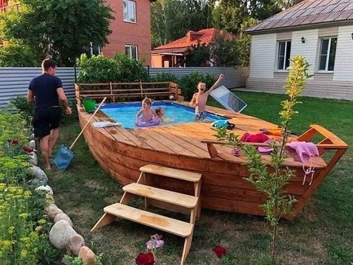 piscine sur le thème du bateau