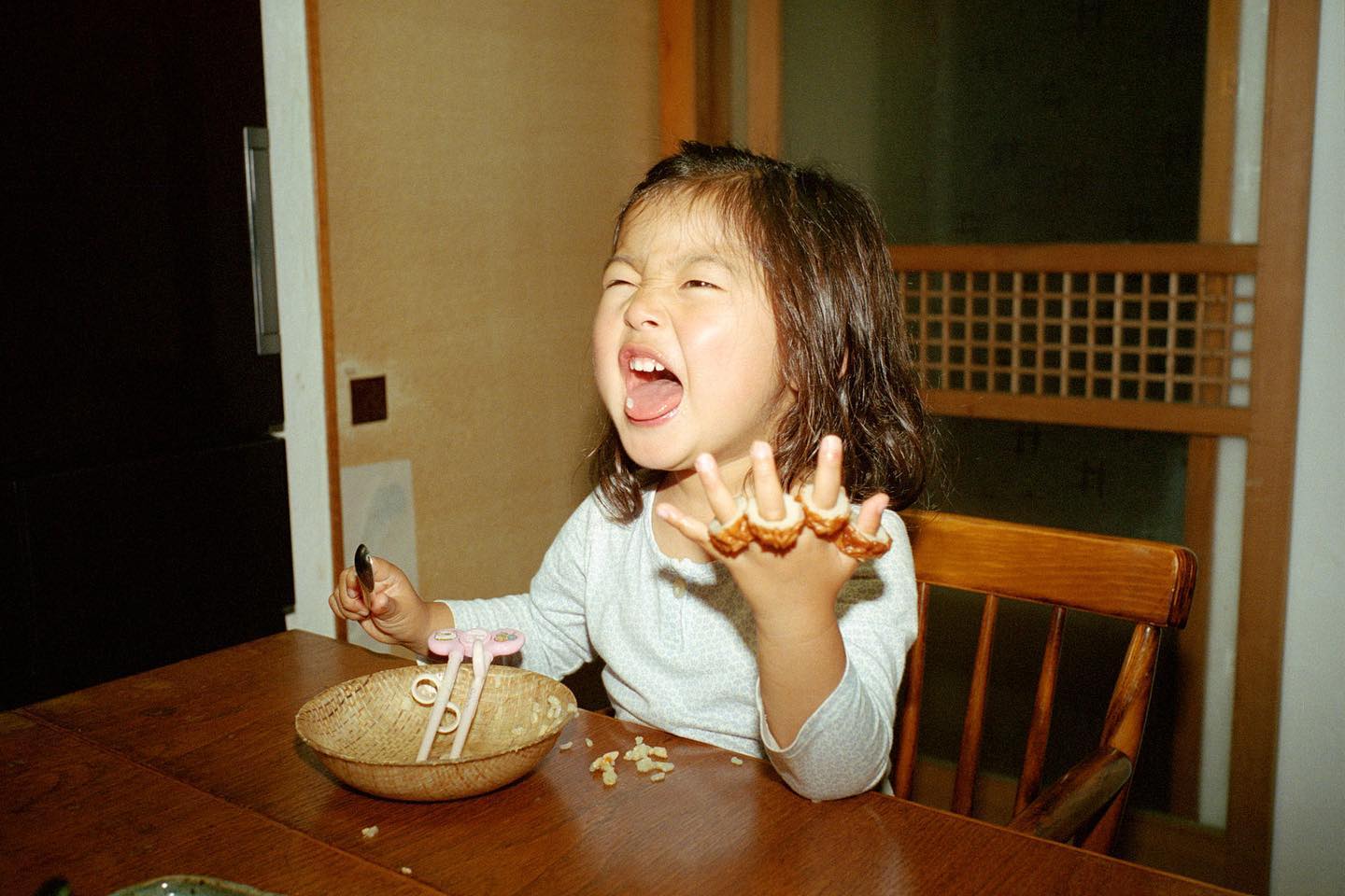 40 nouvelles photos qui montrent à quoi ressemble la vie quotidienne au Japon par le photographe shin noguchi