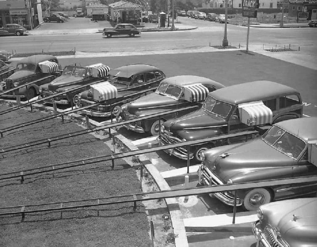commande automatisée au restaurant rapide track. los angeles, californie, usa. 1949