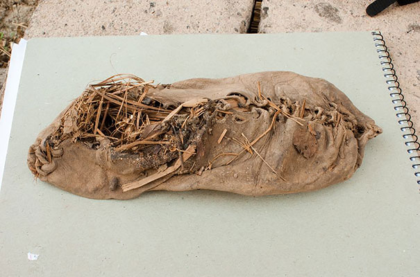 la plus ancienne chaussure (5 500 ans)