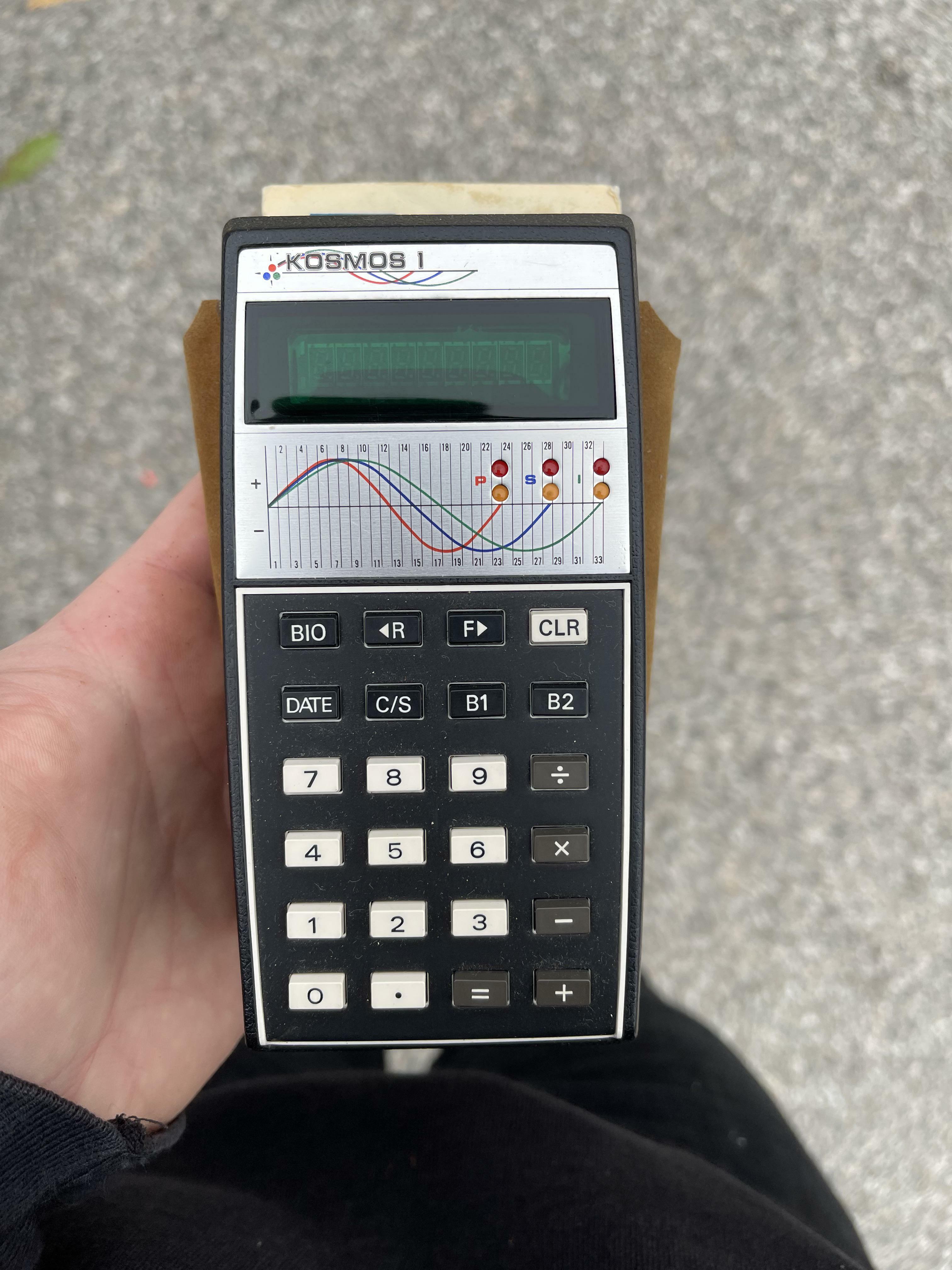 mon calculateur de biorythme de poche kosmos 1 de 1977. 46 ans de calculs