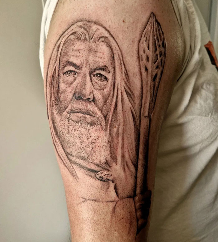 tatouage gendalf seigneur des anneaux