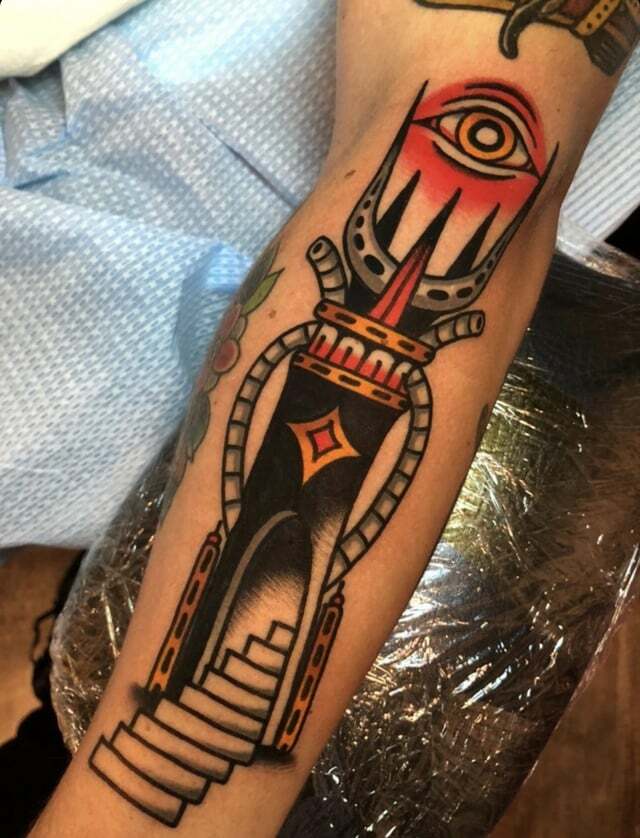 une interprétation traditionnelle du tatouage de l’œil de sauron