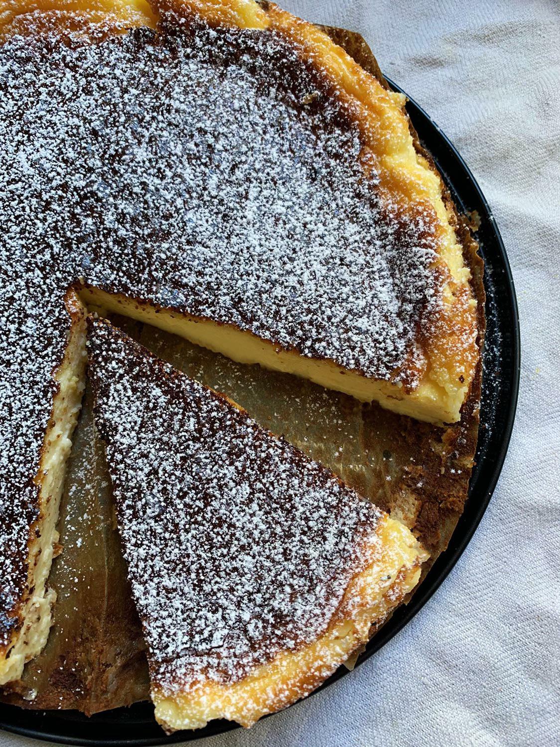 Ma copine a fait ce gâteau au fromage brûlé basque complètement fou !