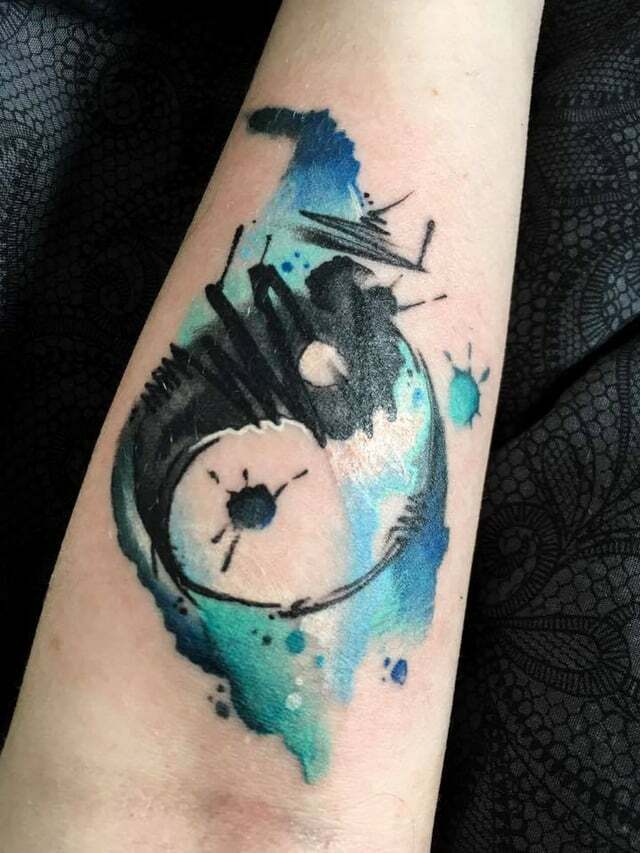 tatouage abstrait yin yang